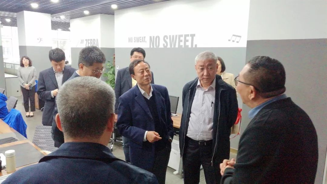 拔冗莅临，拨冗莅临指导是什么意思