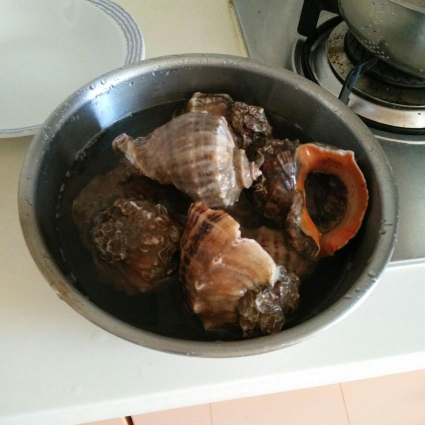 海螺肉怎么做好吃，海螺肉的做法最正宗的做法