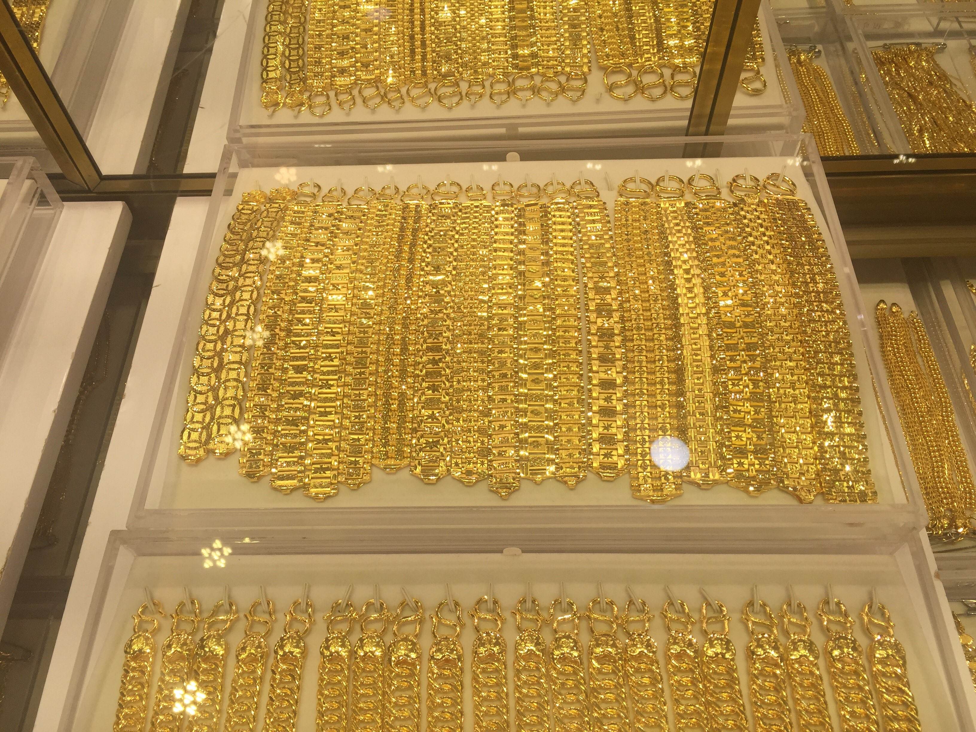 金店，金店会卖假黄金吗