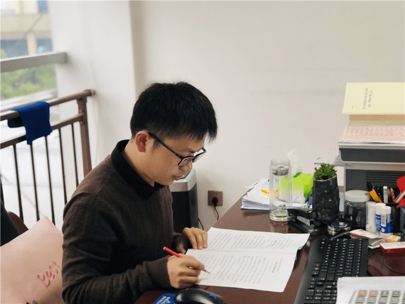 恪尽职守的意思，恪尽职守的意思和拼音
