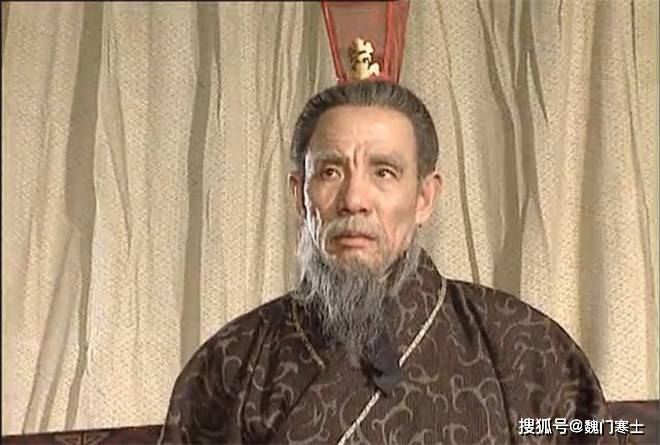 司马昭弑君，三国演义司马昭弑君