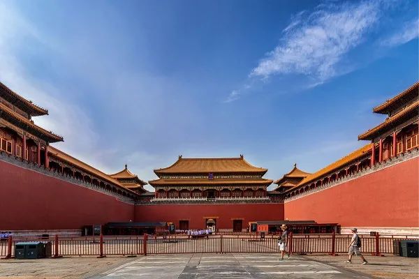 紫禁城是谁建的，紫禁城是谁建的 时间多少