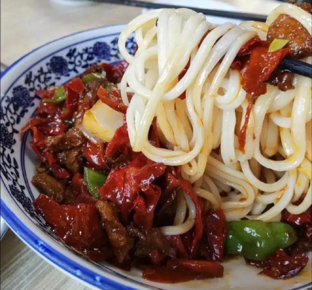 新疆家常拌面，新疆家常拌面图片真实