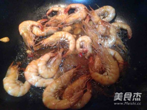 基围虾的家常做法，基围虾怎么做好吃又简单视频教程