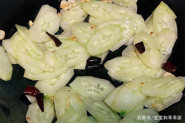 醋溜黄瓜，醋溜黄瓜做法