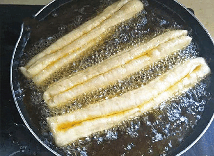 怎样炸油条，怎样炸油条视频