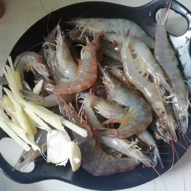 水煮基围虾，水煮基围虾的做法煮几分钟