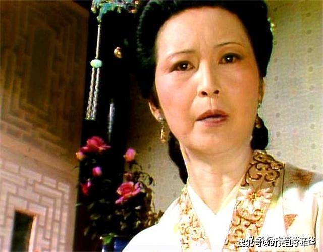 贾元春是谁的女儿，秦可卿为何不反抗贾珍