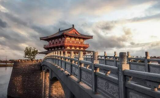 杭州是几朝古都，杭州是几朝古都?分别是哪几个朝代?