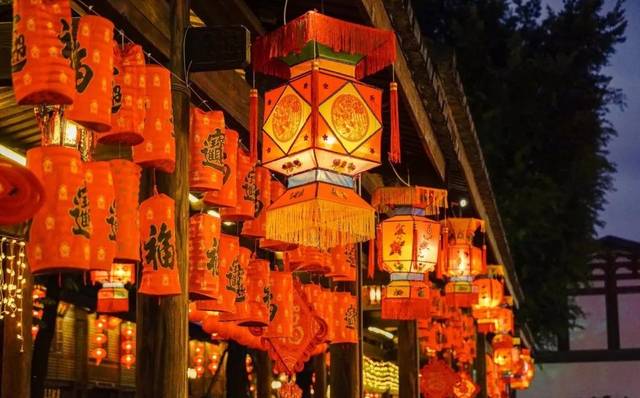 元宵灯会，元宵灯会的由来和风俗