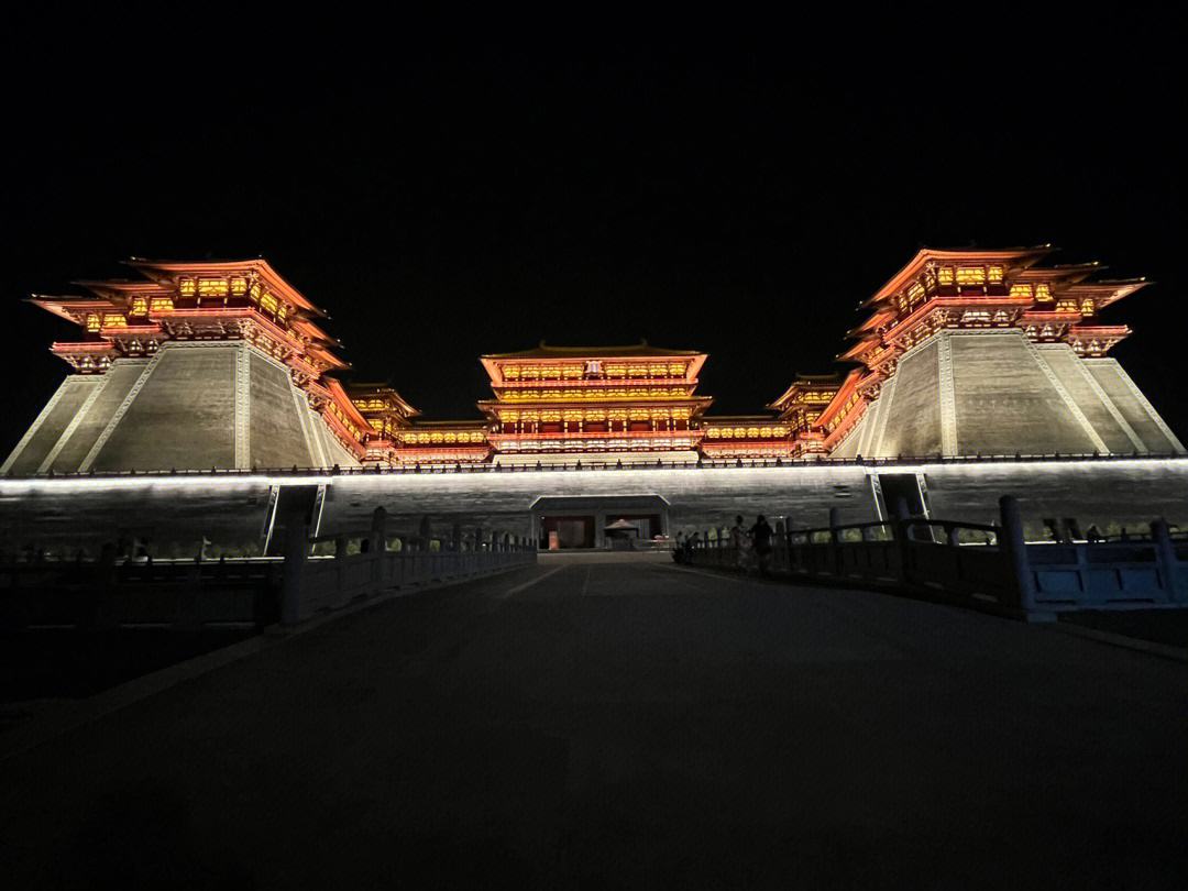 洛阳亲友，洛阳亲友如相问一片冰心在玉壶诗意