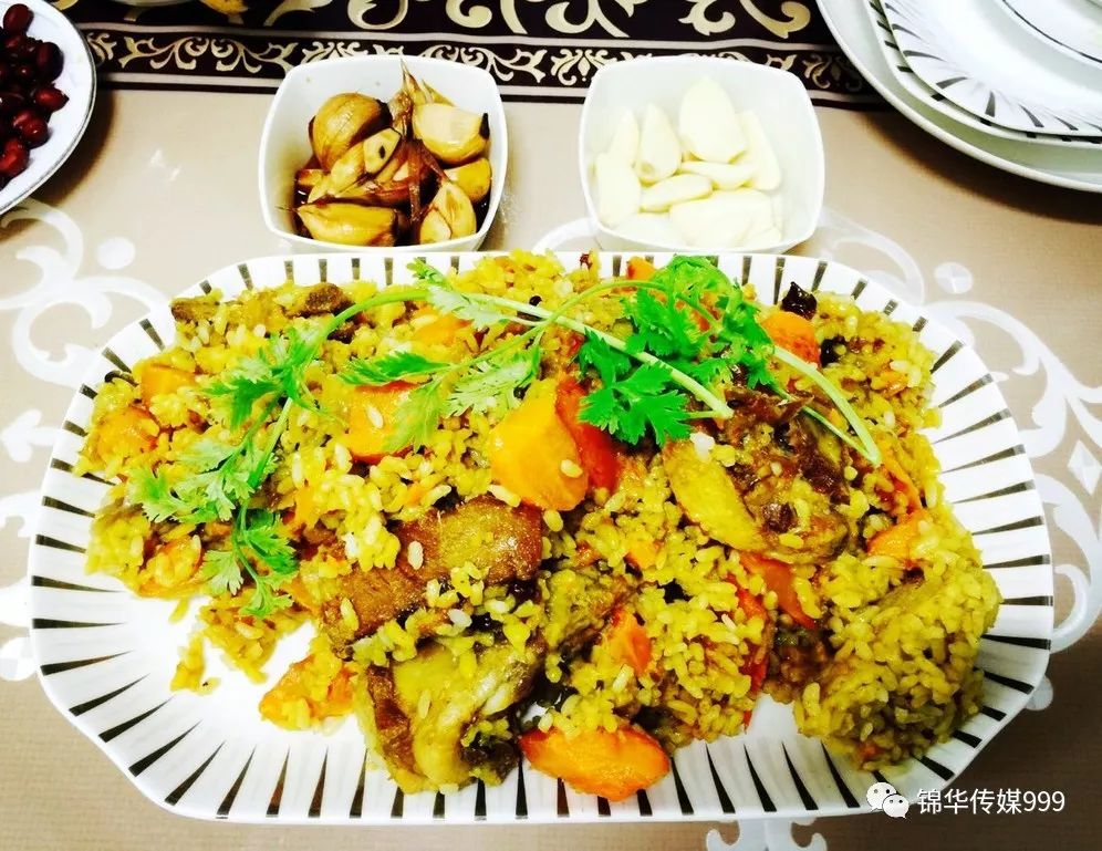手抓羊肉饭，羊肉抓饭的家常做法